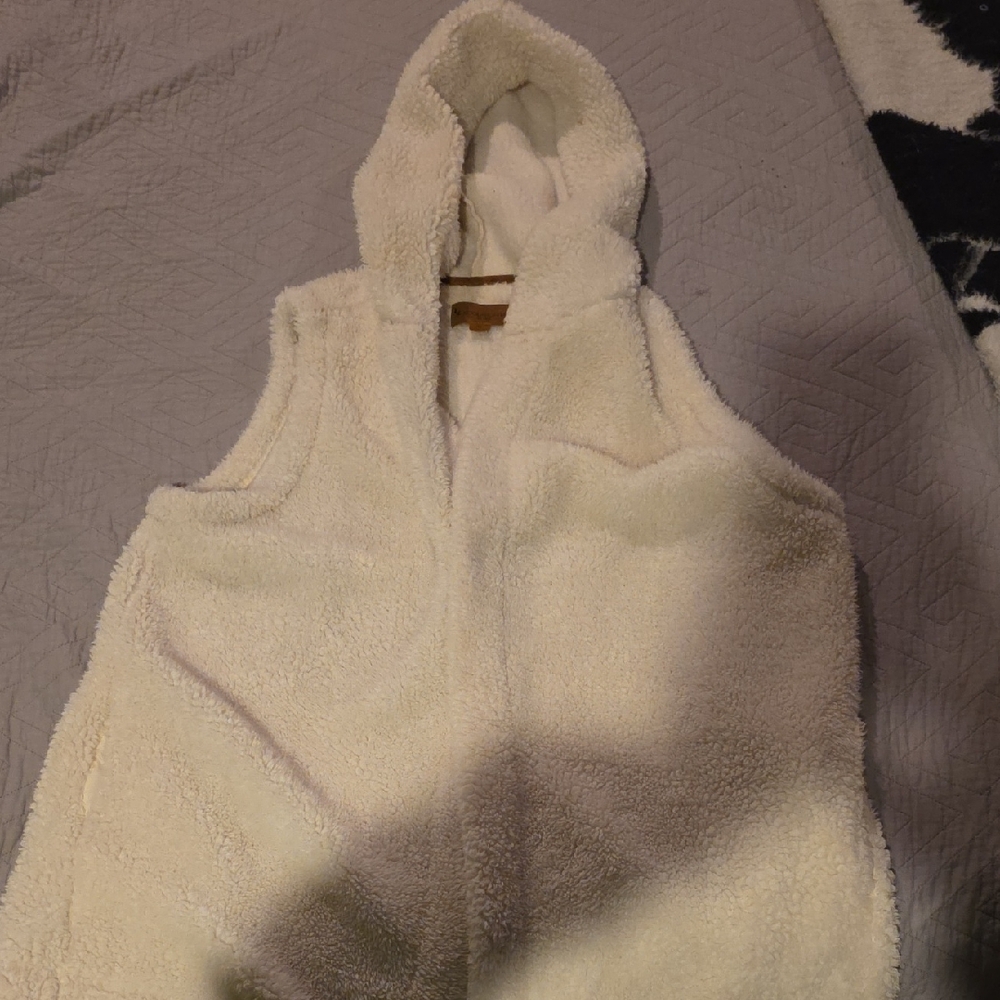 Koolaburra Cream Sherpa Hooded Vest